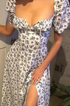 Robe fleurie midi manches courtes
