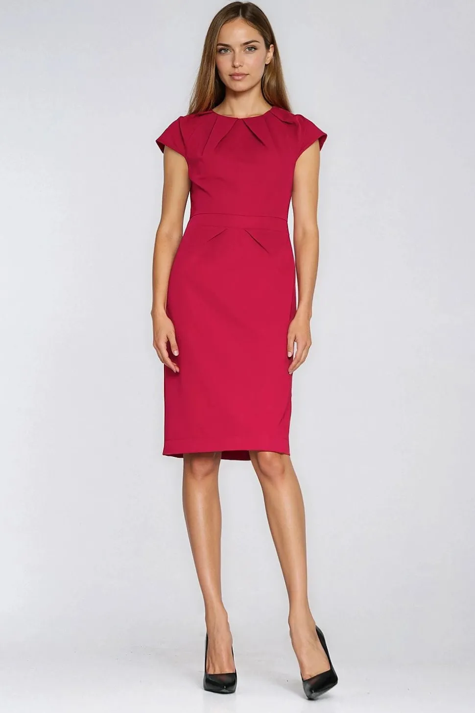 Robe fourreau rouge manches courtes