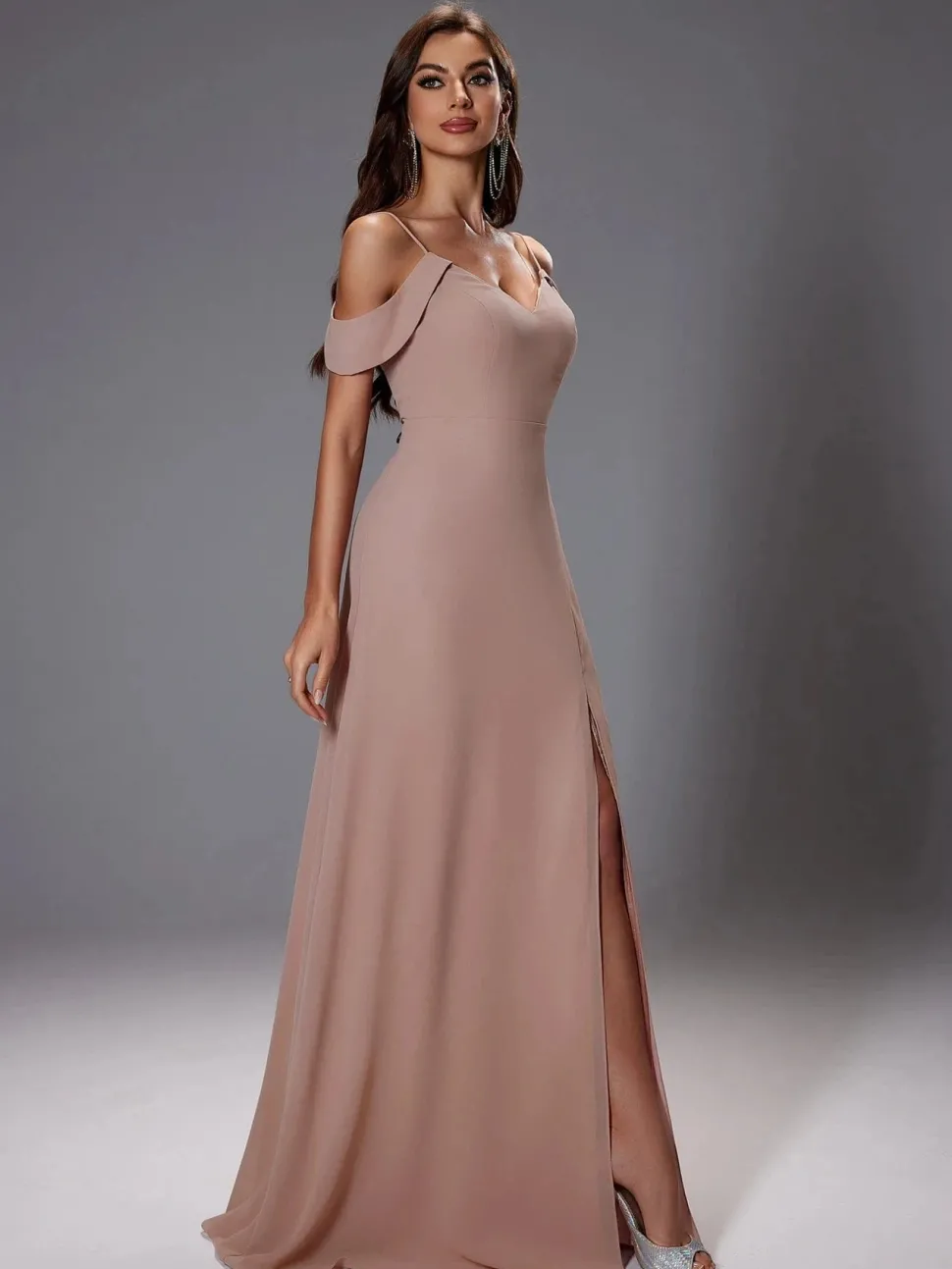 Robe invitée de mariage chic beige
