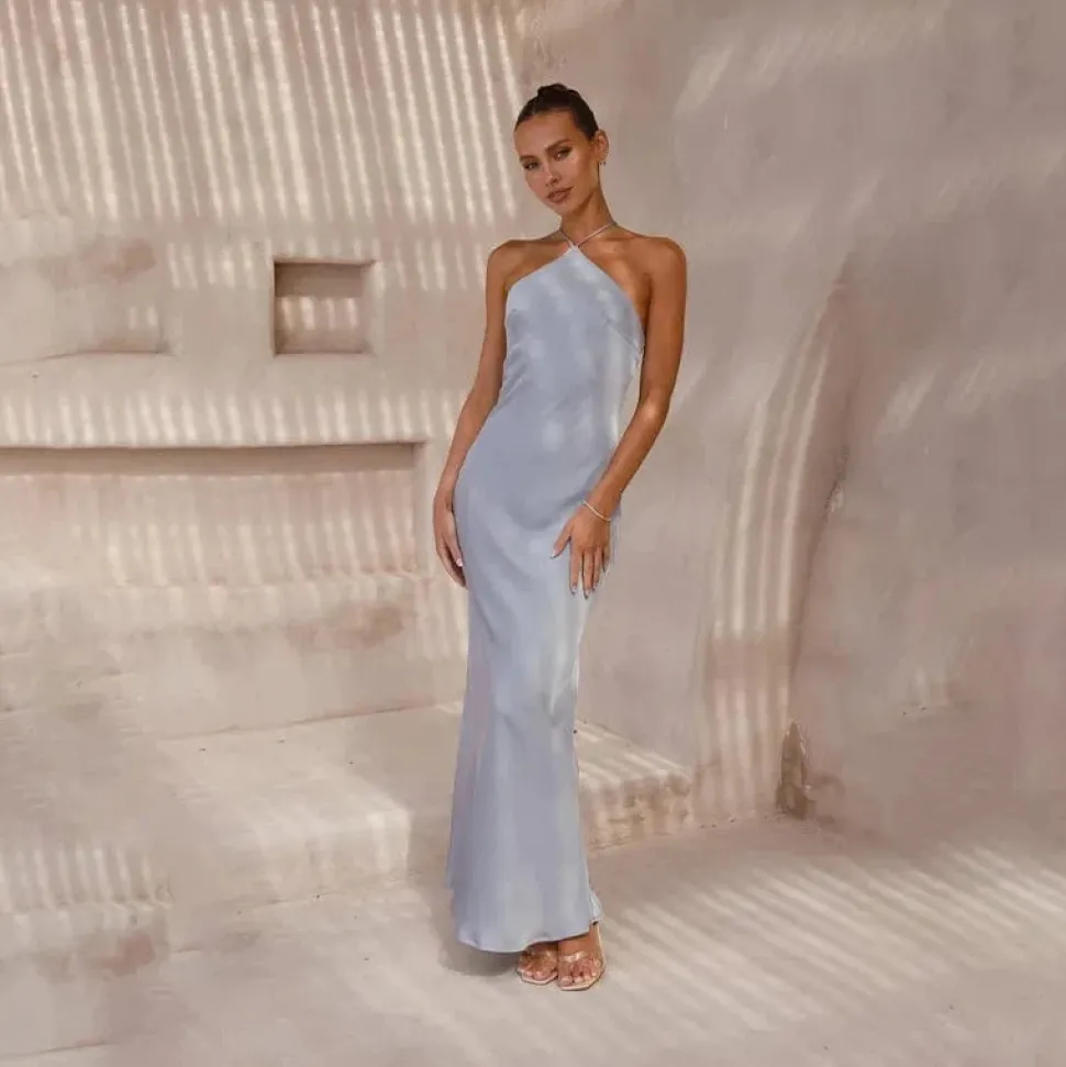 Robe invitée de mariage chic bleu pastel