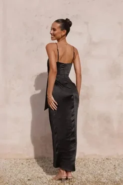 Robe invitée de mariage chic noire