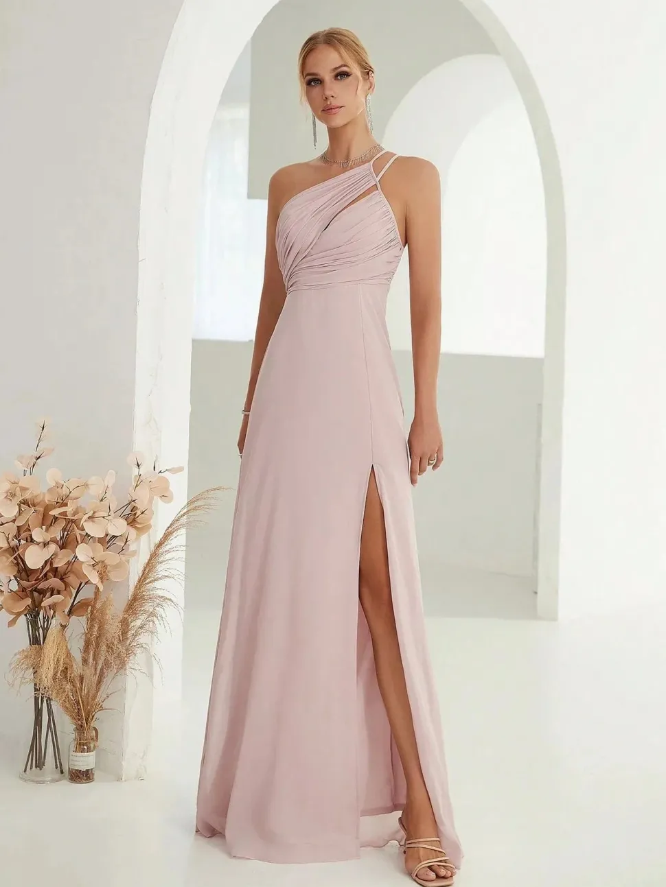 Robe invitée de mariage fendue fluide chic