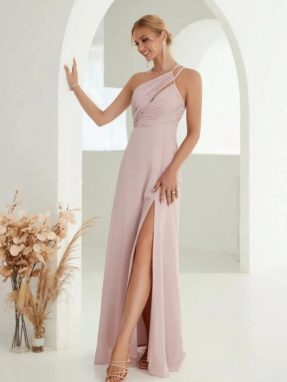 Robe invitée de mariage fendue fluide chic