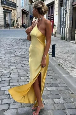Robe invitée de mariage jaune dos nu