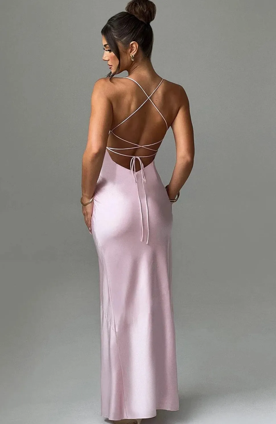 Robe invitée de mariage satin dos nu