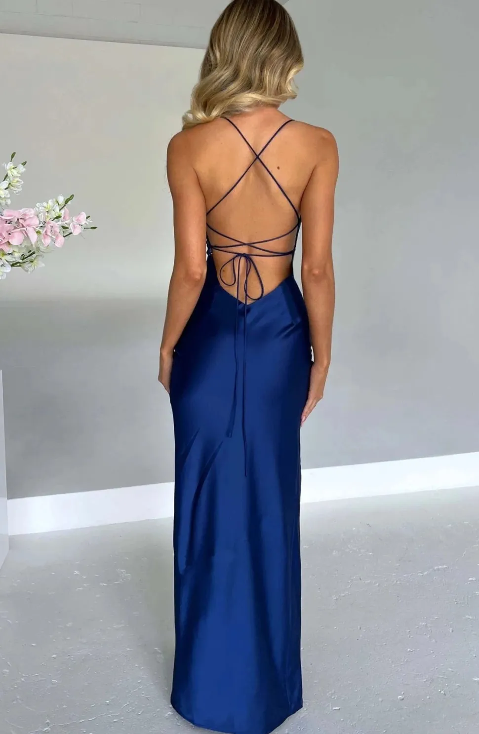Robe invitée de mariage satin dos nu