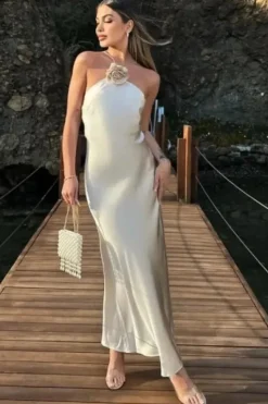 Robe invitée de mariage satin dos nu