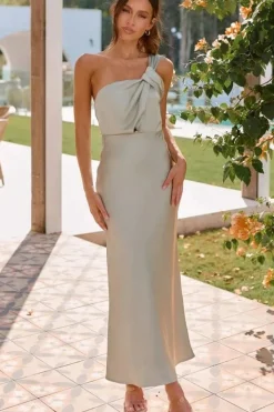 Robe invitée mariage chic asymétrique midi