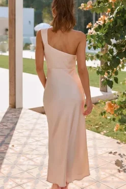 Robe invitée mariage chic asymétrique midi