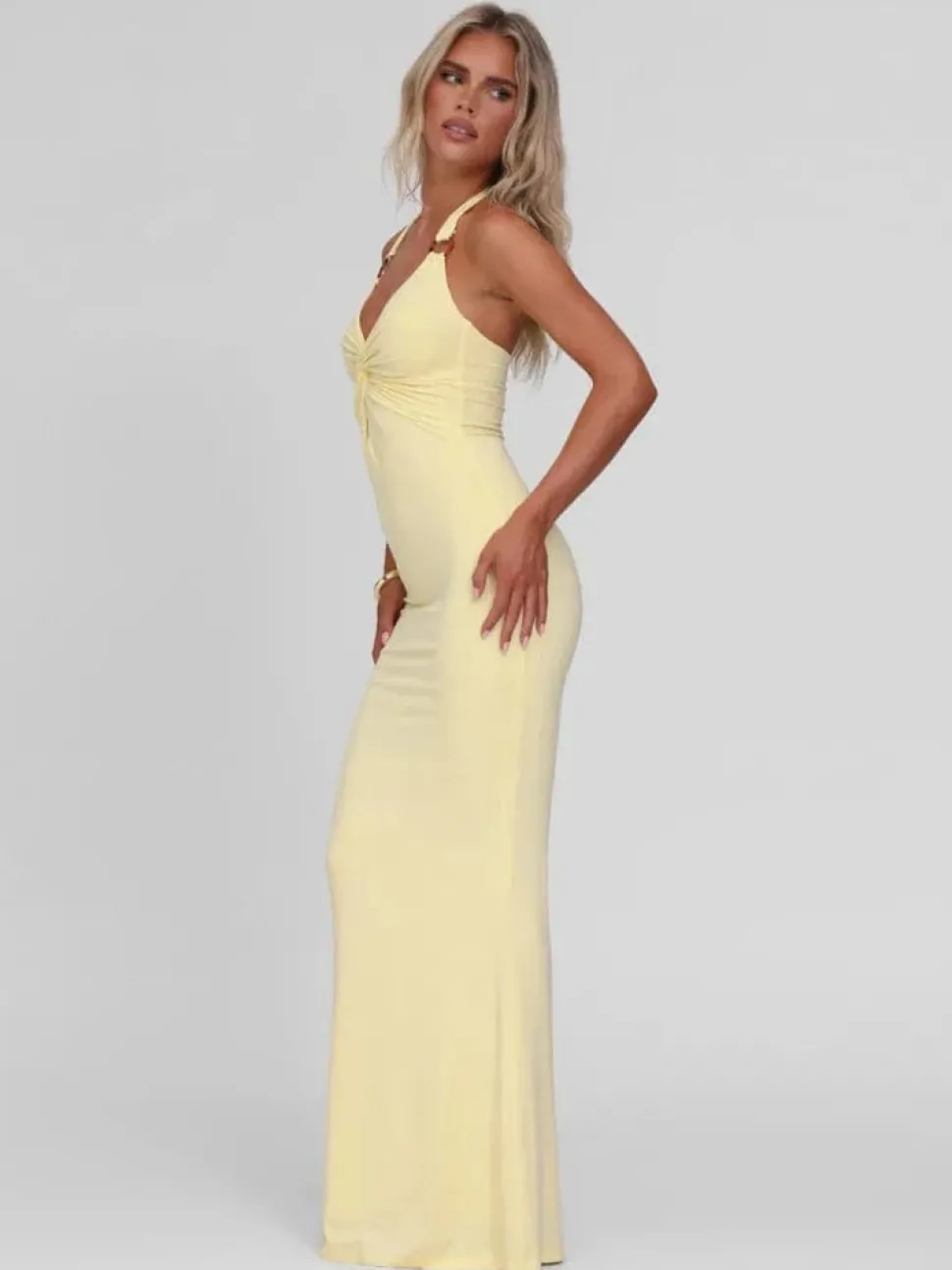 Robe jaune longue sans manches