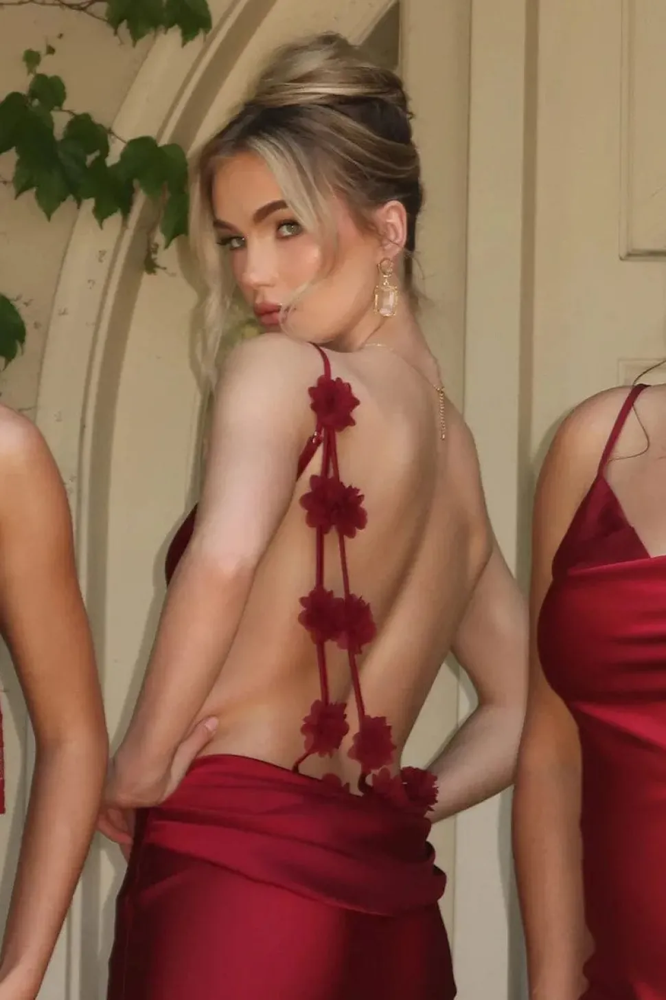 Robe longue dos nu à brettelles spaghetti