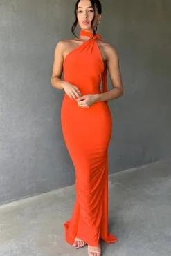 Robe longue dos nu chic