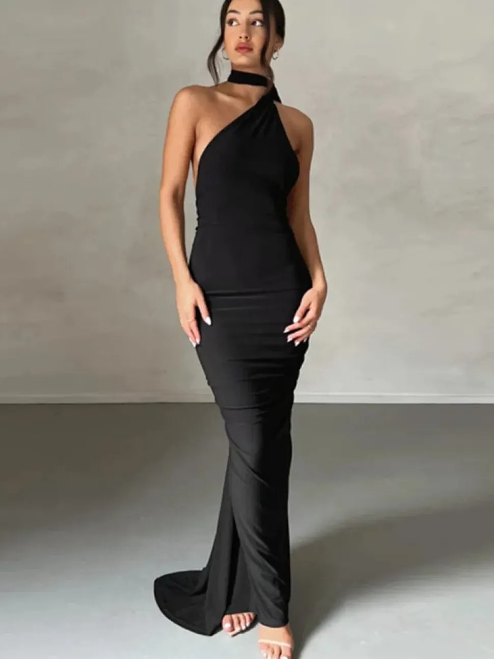 Robe longue dos nu chic