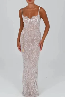 Robe longue en dentelle noire