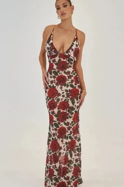Robe longue imprimée de roses rouges