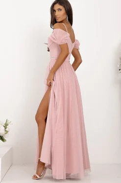 Robe longue rose poudrée épaules dénudées