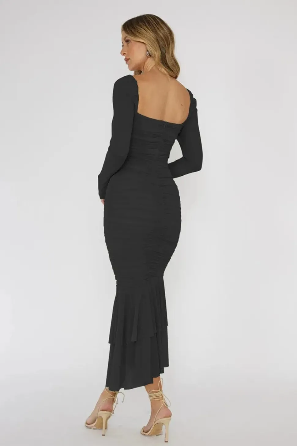Robe midi avec manches transparentes