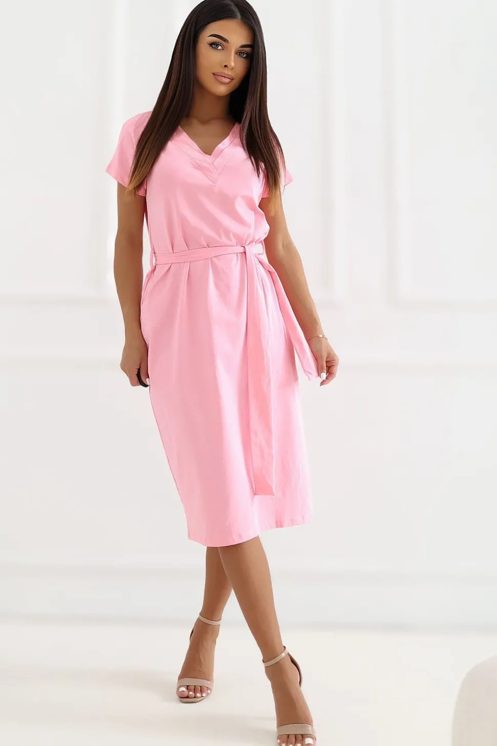 Robe midi casual rose manches courtes