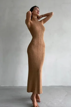 Robe midi moulante chic