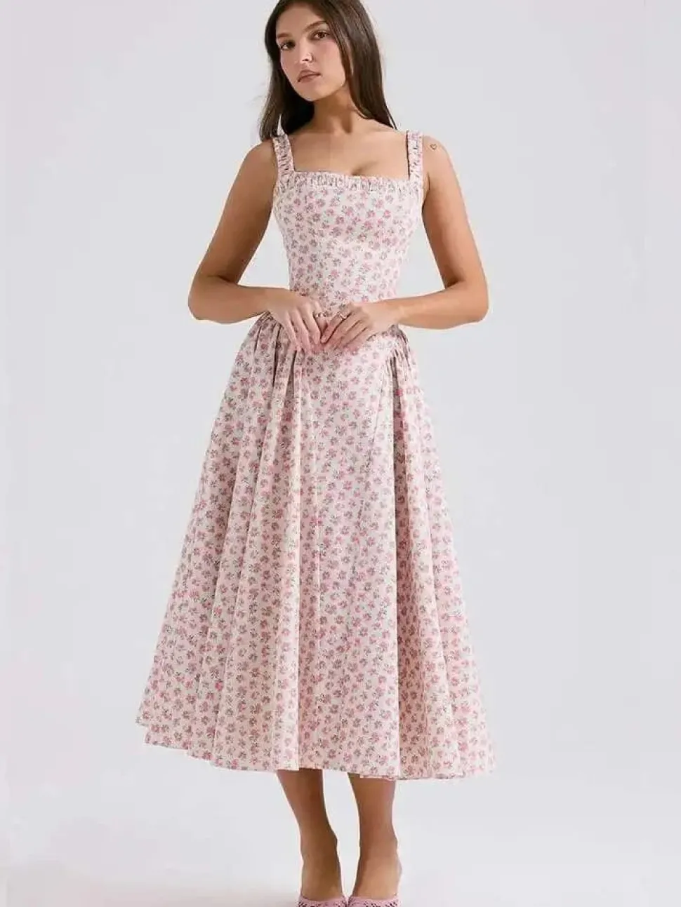 Robe midi évasée fleurie col carré