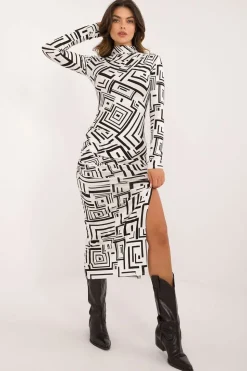 Robe moulante chic manches longues