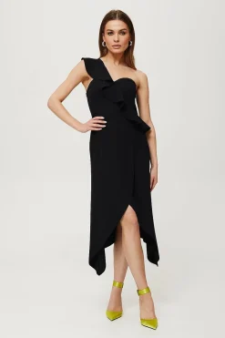 Robe noire asymétrique
