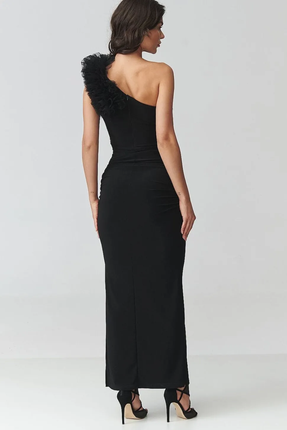 Robe noire asymétrique longue de soirée