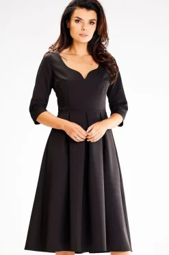 Robe noire chic mi longue