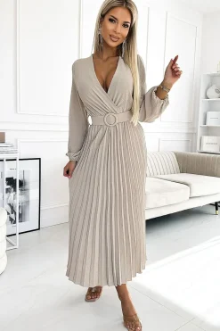 Robe plissée beige