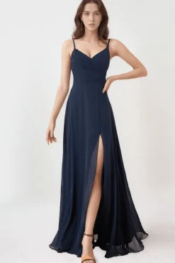 Robe pour invitée au mariage bleue marine longue à bretelles