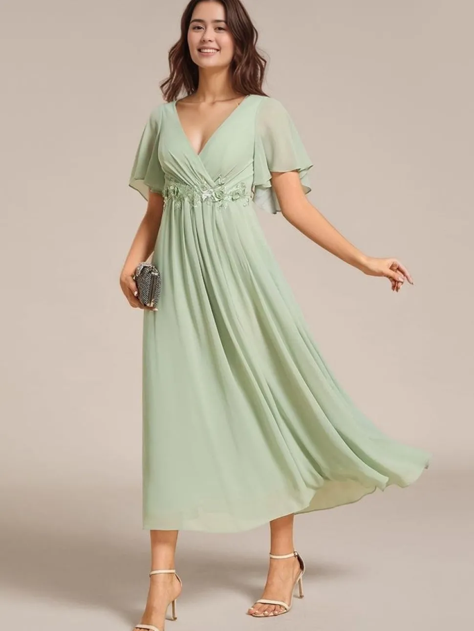 Robe pour invitée au mariage midi verte