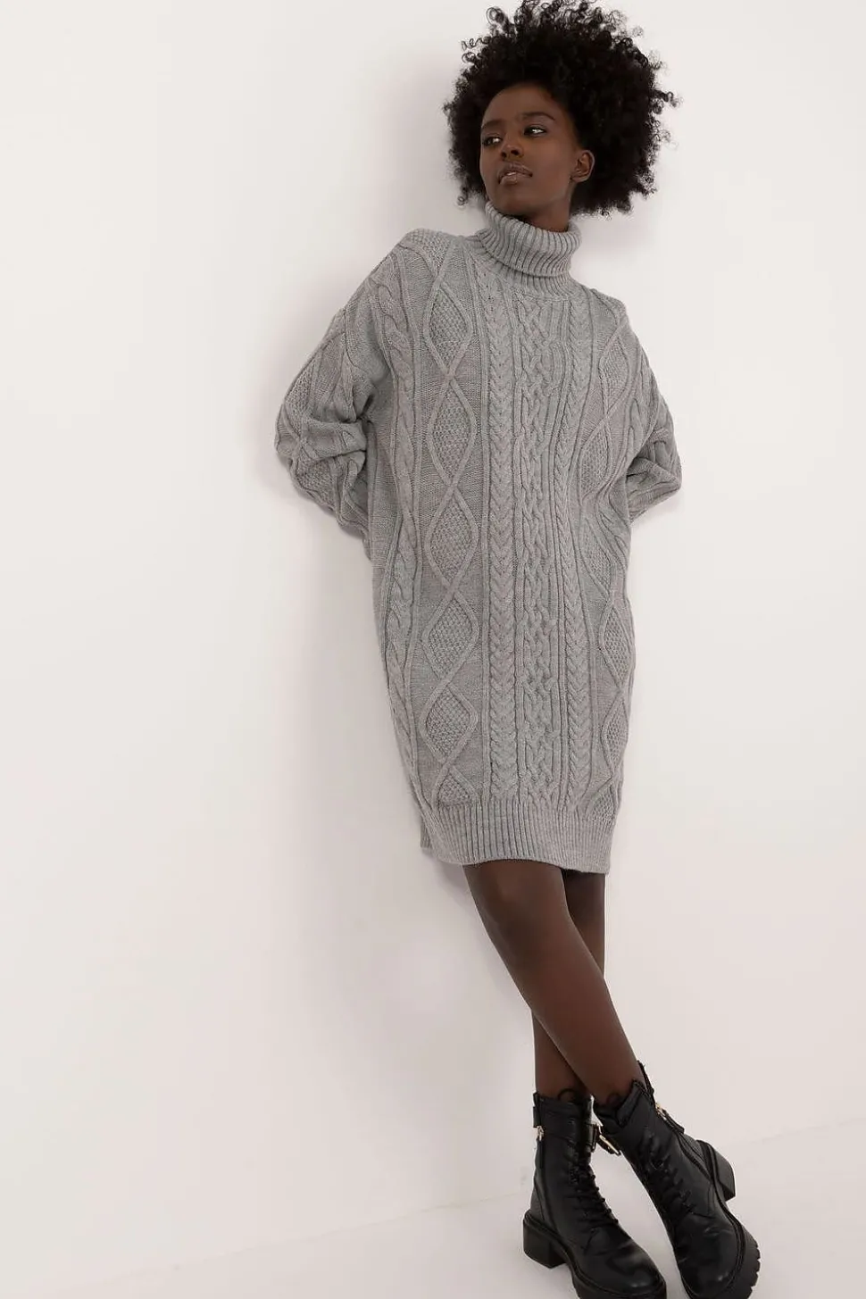 Robe pull col roulé manche longue