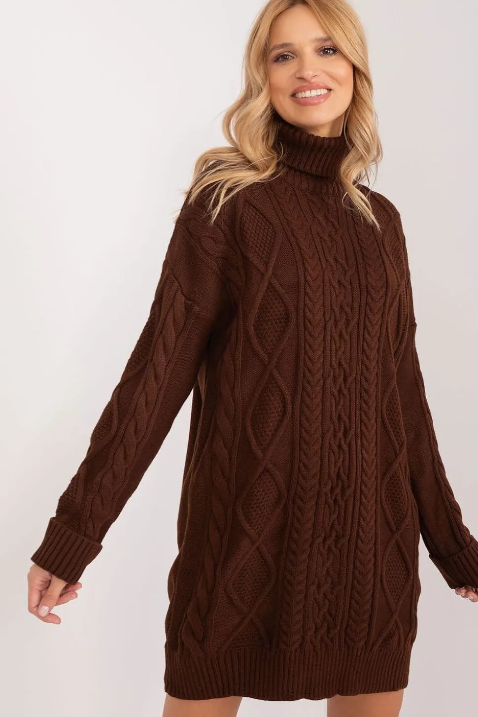 Robe pull col roulé manche longue