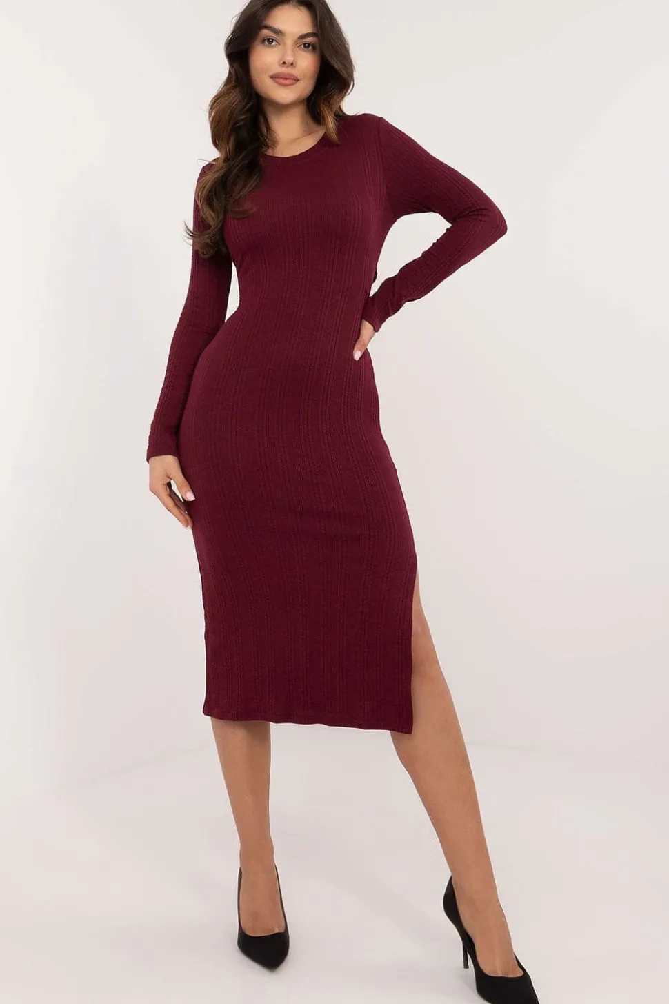 Robe pull moulante avec laçage au dos