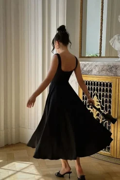 Robe été chic col carré sans manches trapèze