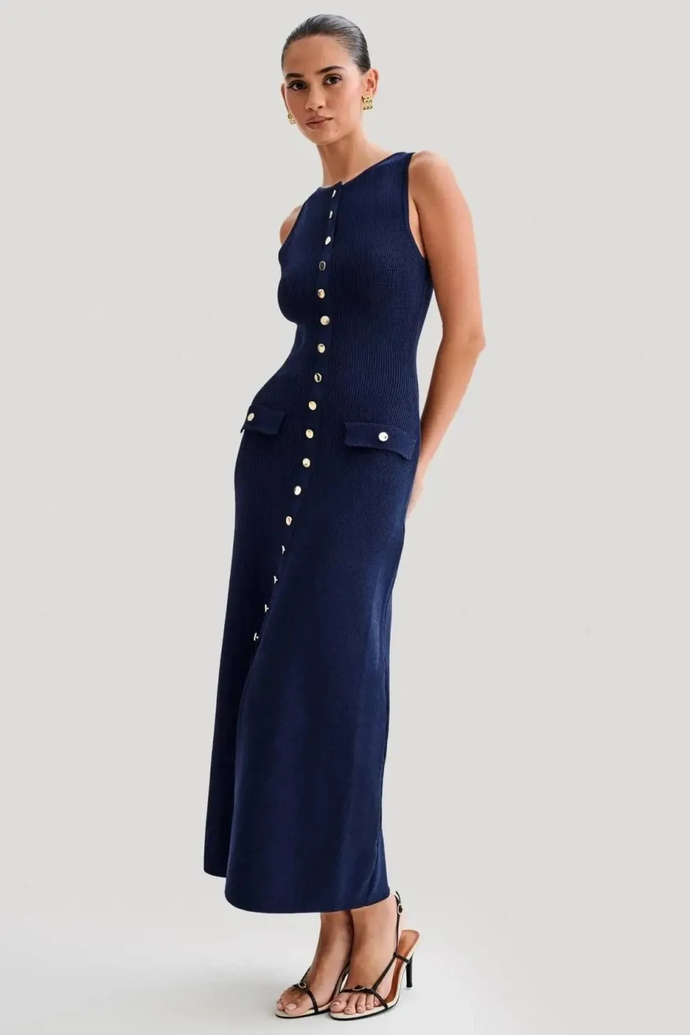 Robe été chic longue moulante boutonnée