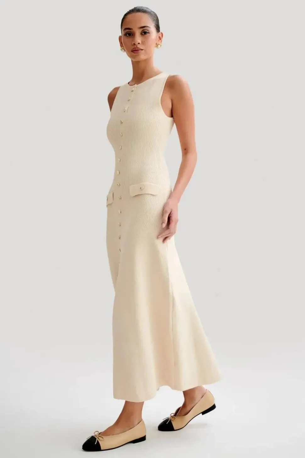 Robe été chic longue moulante boutonnée