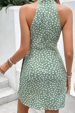 Robe été courte drappée sans manches