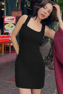 Robe été courte large bretelle