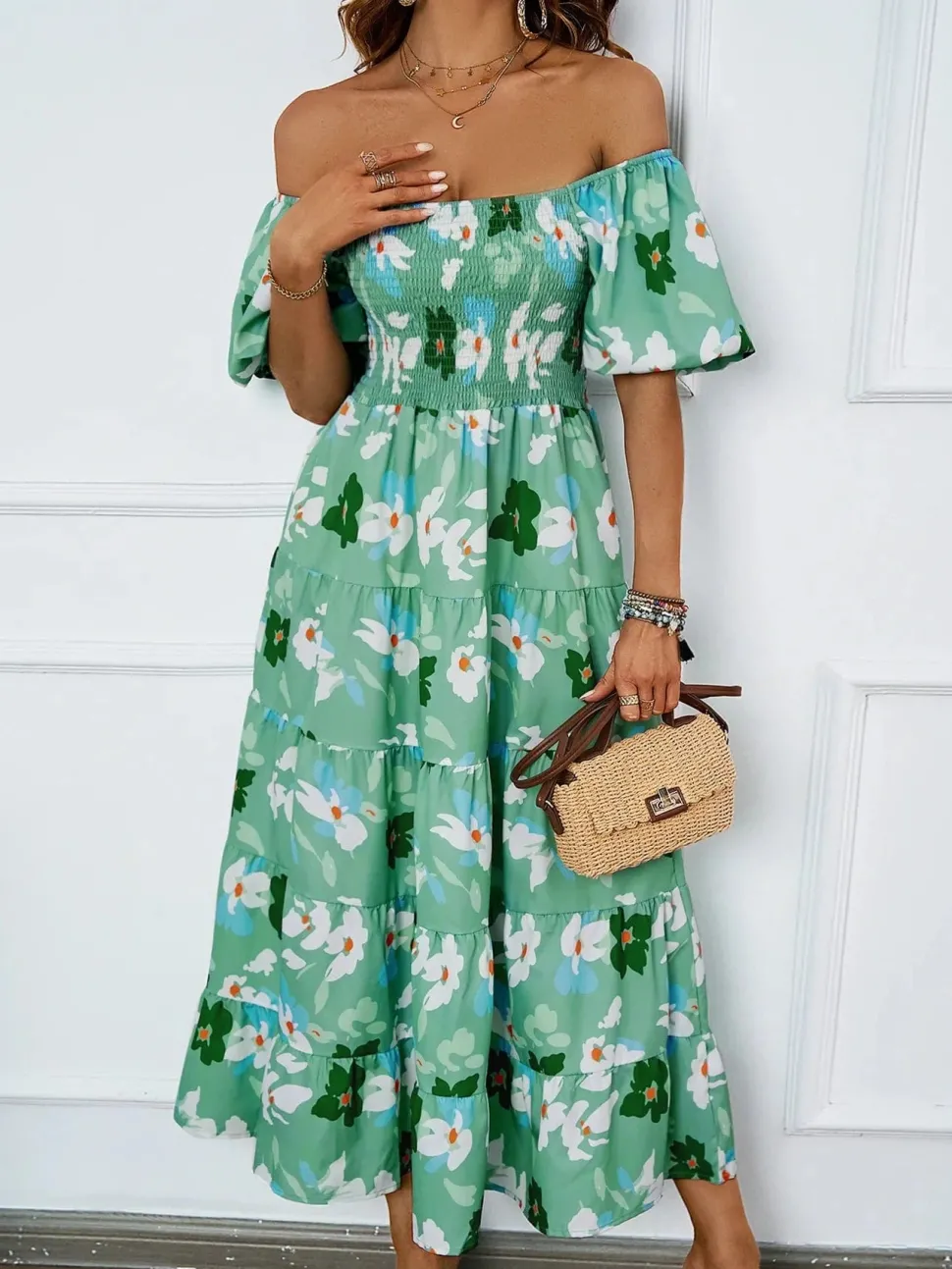 Robe été florale épaules dénudées midi