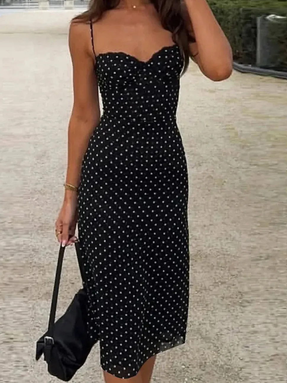 Robe été motif à pois et bretelles fines