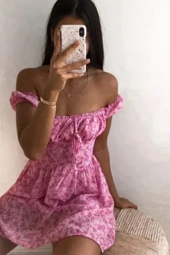 Robe été sexy rose motif fleuris