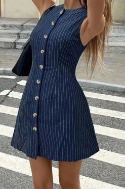 Robe été trapèze courte boutonnée
