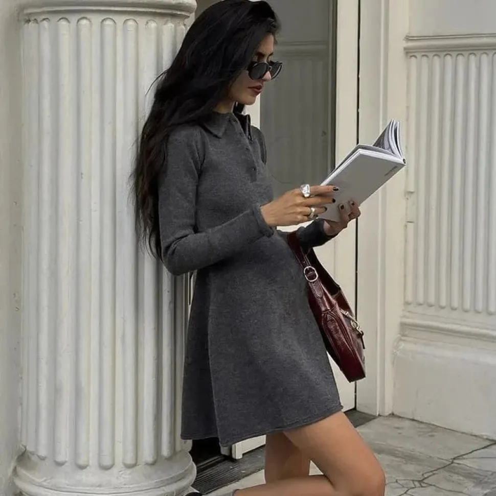 Robe évasée courte grise manches longues