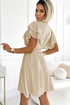 Robe évasée courte manches courtes