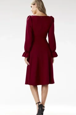 Robe évasée midi chic manches longues