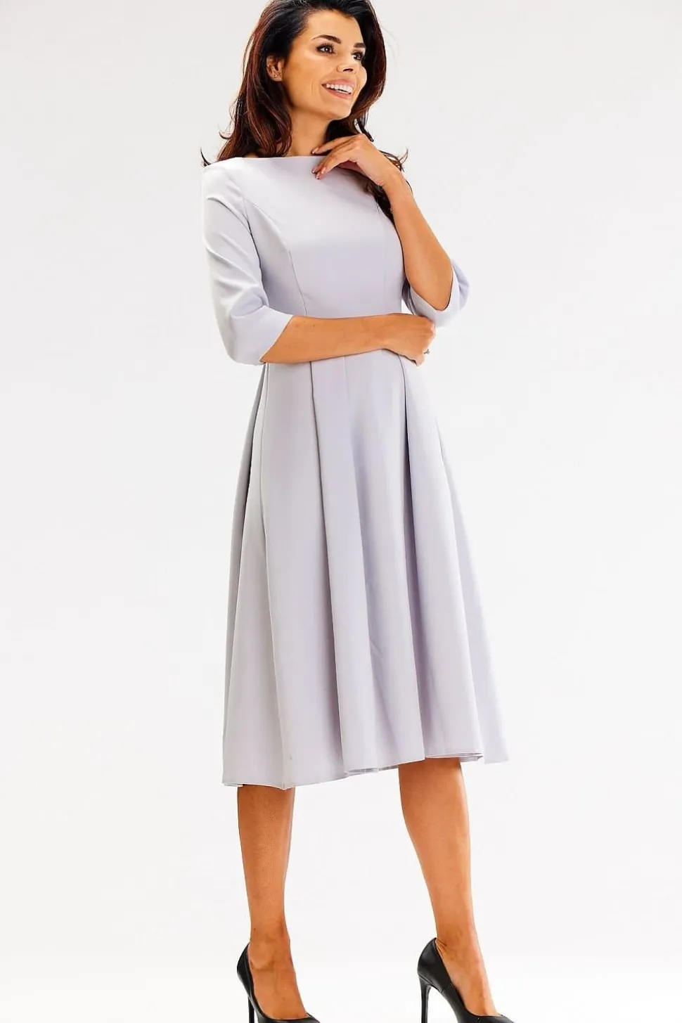 Robe évasée mi longue