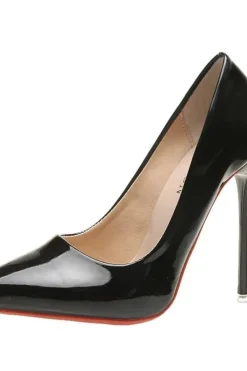 Talons aiguilles noires